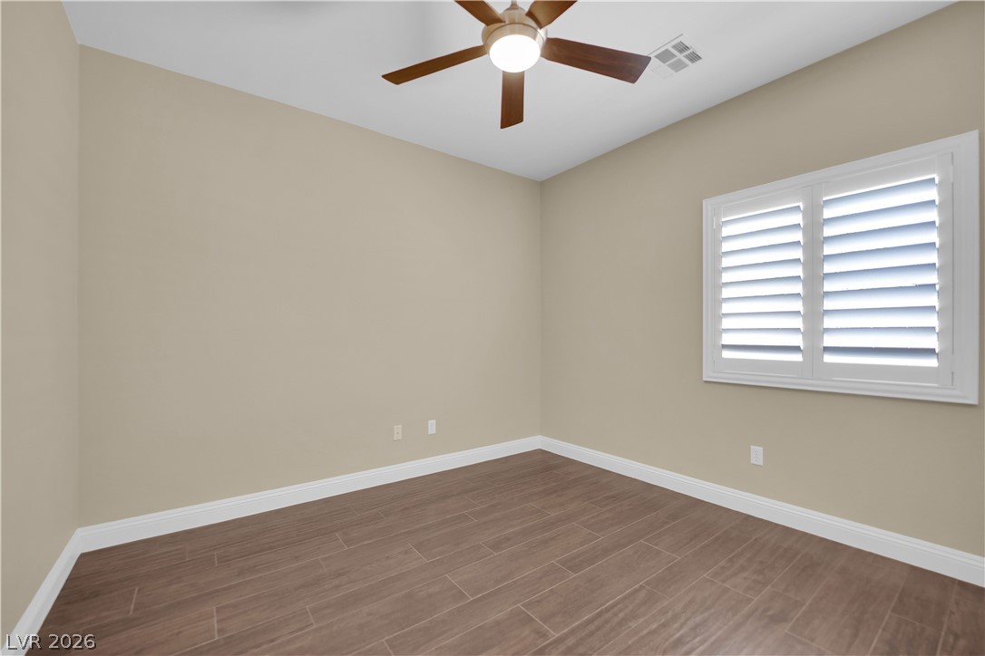 5812 Bargull Bay Avenue Las Vegas NV 89131
