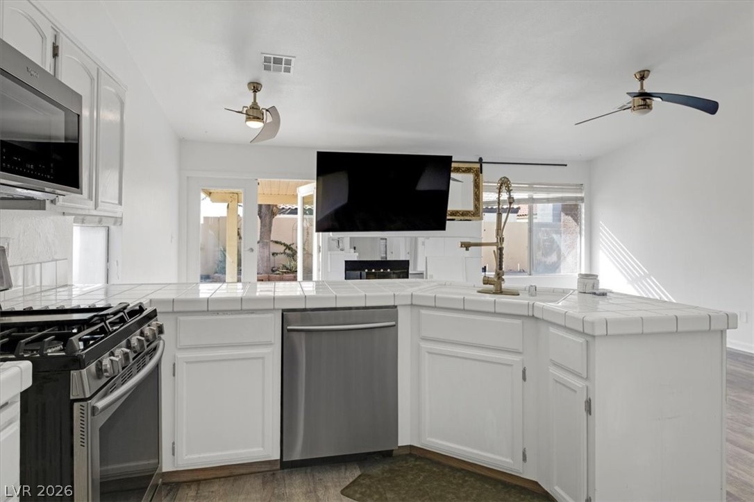 2305 Lone Ridge Court North Las Vegas NV 89032