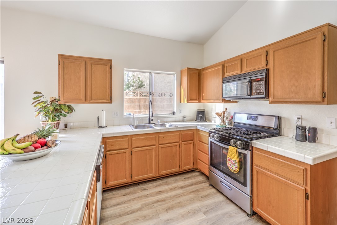 1204 Meridian Bay Drive Las Vegas NV 89128