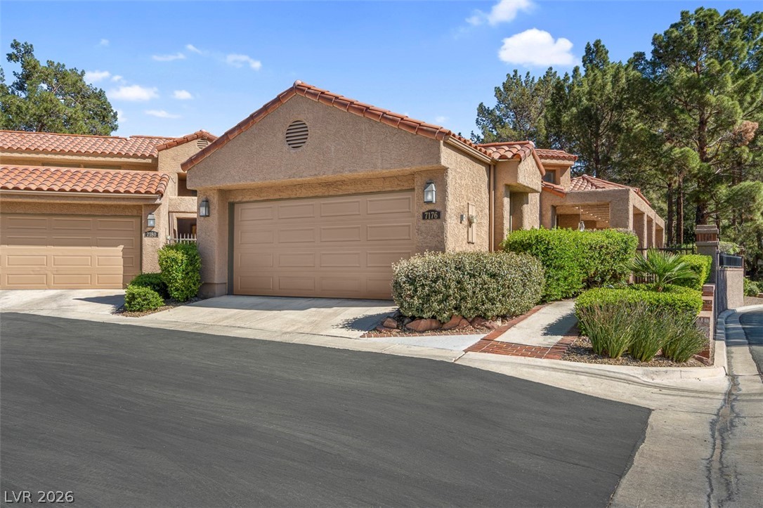 7176 Mission Hills Drive Las Vegas NV 89113