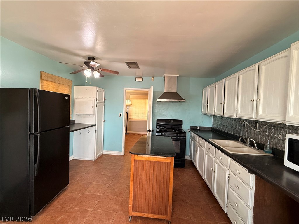 483 Hazel Street Henderson NV 89015