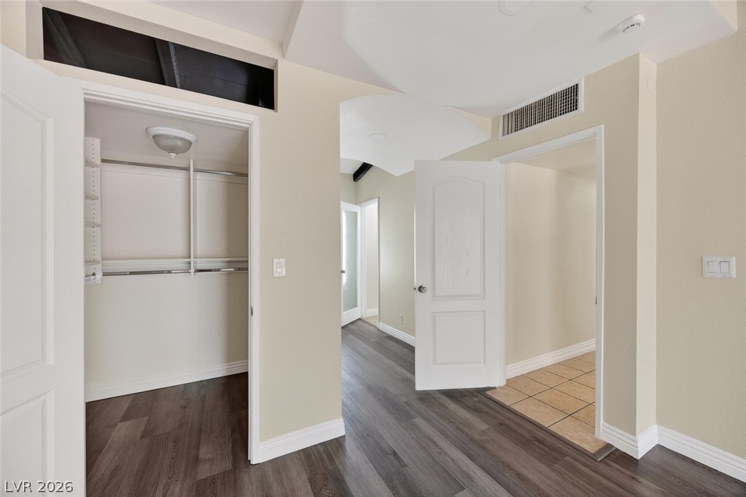 1709 Hassett Avenue Las Vegas NV 89104