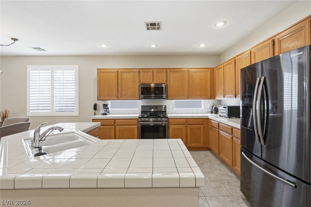 2558 Hitchcock Street Henderson NV 89052