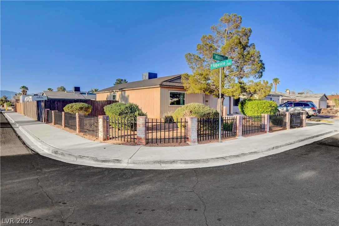 6340 Molino Street Las Vegas NV 89108