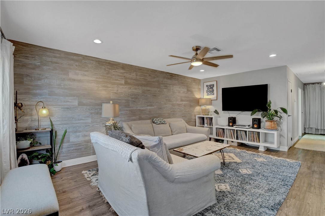 6340 Molino Street Las Vegas NV 89108