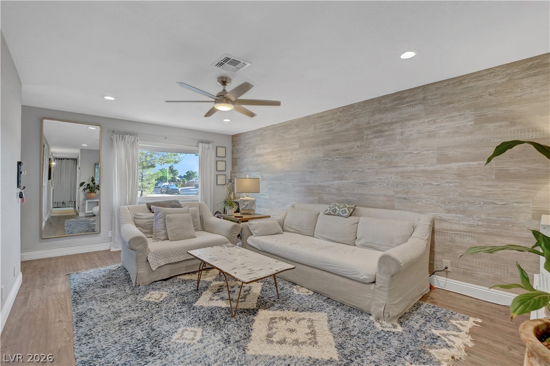 6340 Molino Street Las Vegas NV 89108