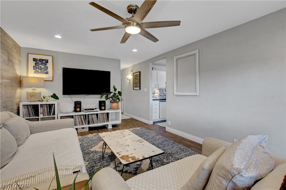 6340 Molino Street Las Vegas NV 89108