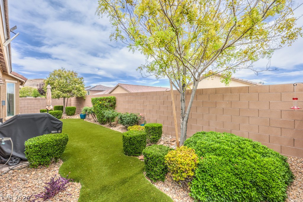 9476 Chandler Springs Avenue Las Vegas NV 89148