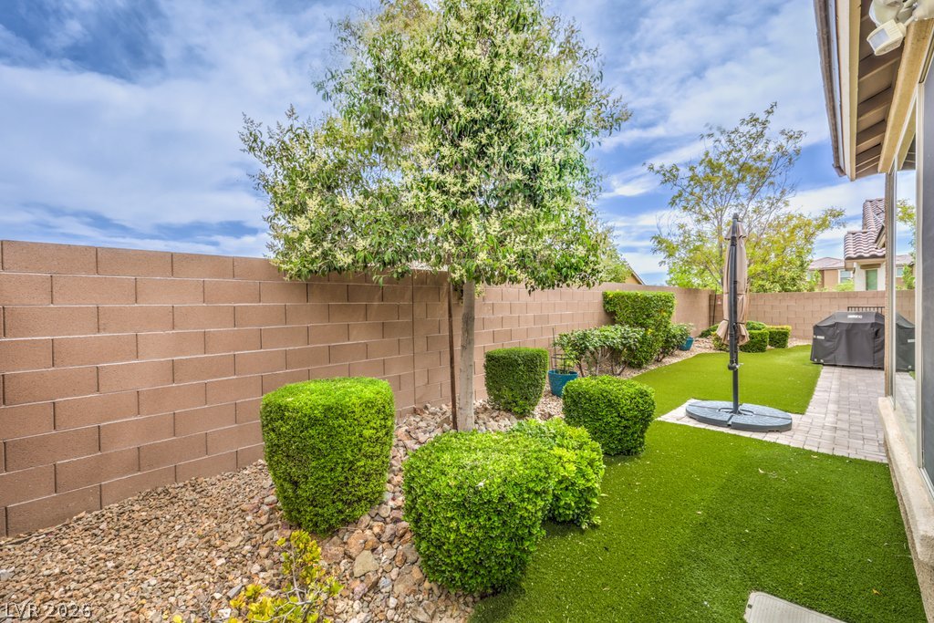 9476 Chandler Springs Avenue Las Vegas NV 89148