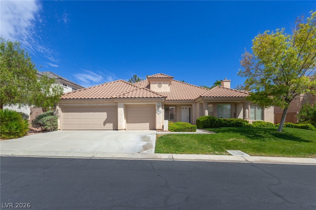 8312 Fullmoon Maple Avenue Las Vegas NV 89117