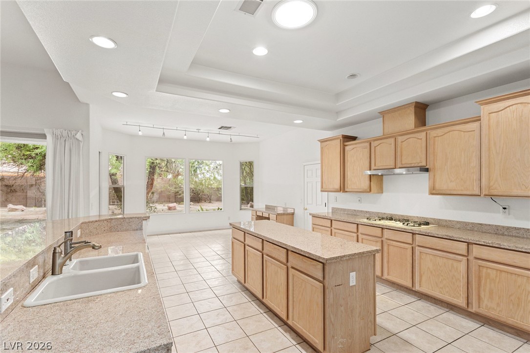 8312 Fullmoon Maple Avenue Las Vegas NV 89117