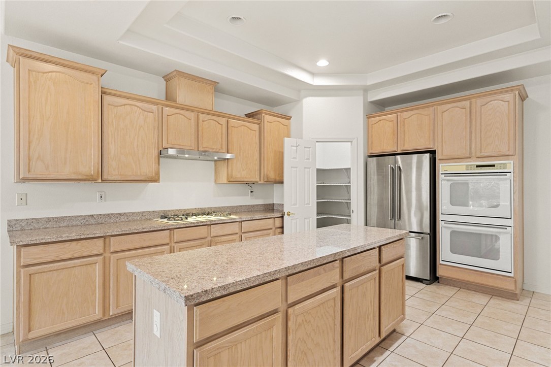 8312 Fullmoon Maple Avenue Las Vegas NV 89117