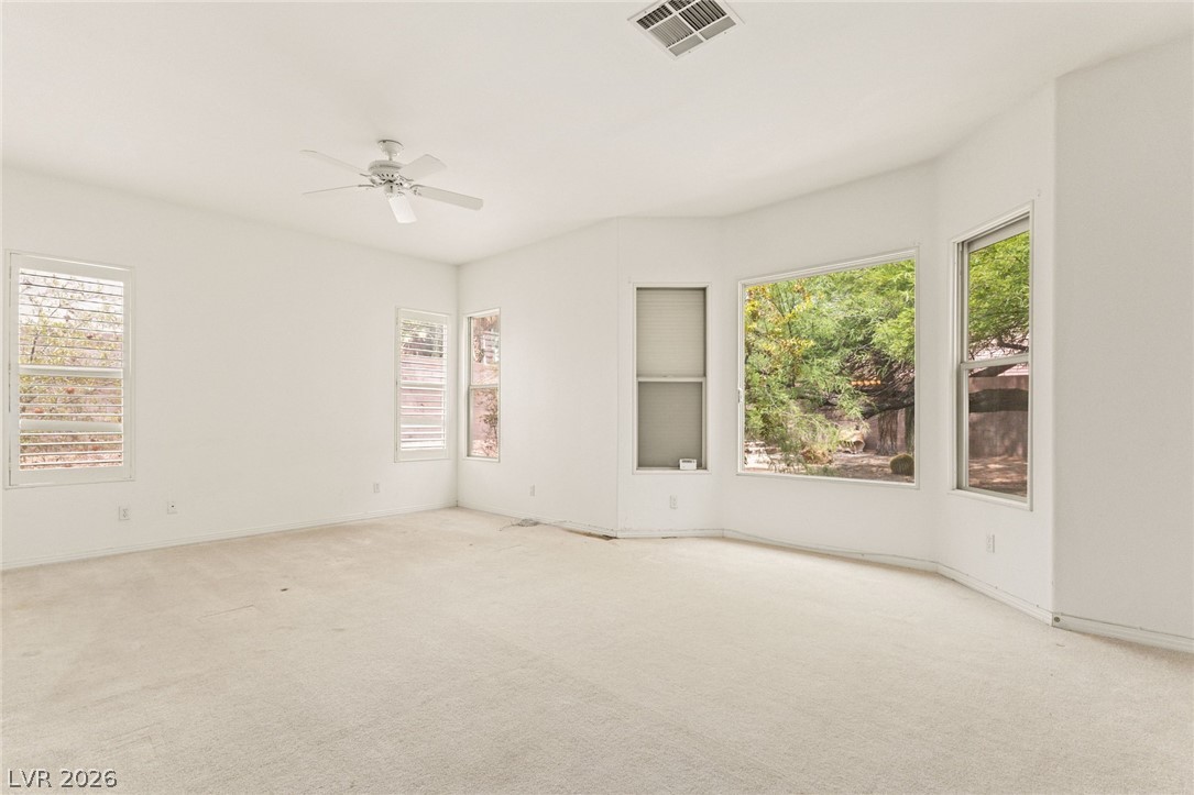 8312 Fullmoon Maple Avenue Las Vegas NV 89117