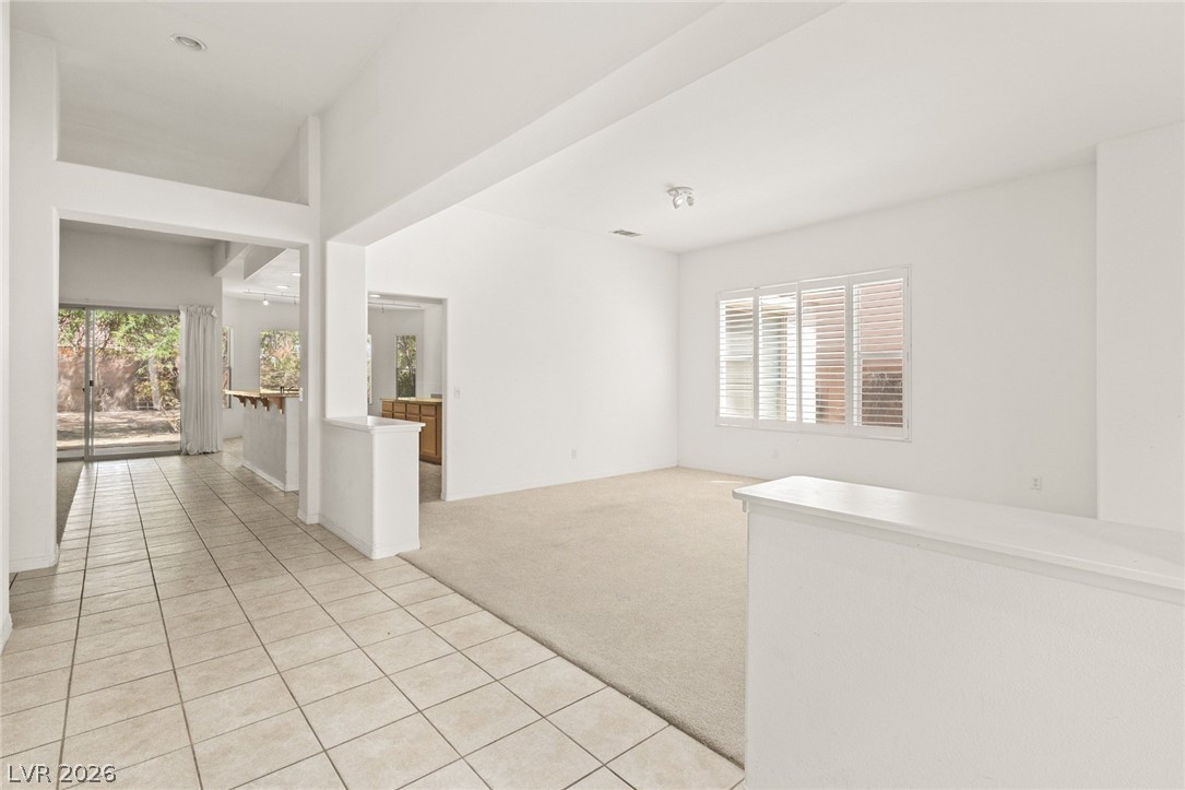 8312 Fullmoon Maple Avenue Las Vegas NV 89117