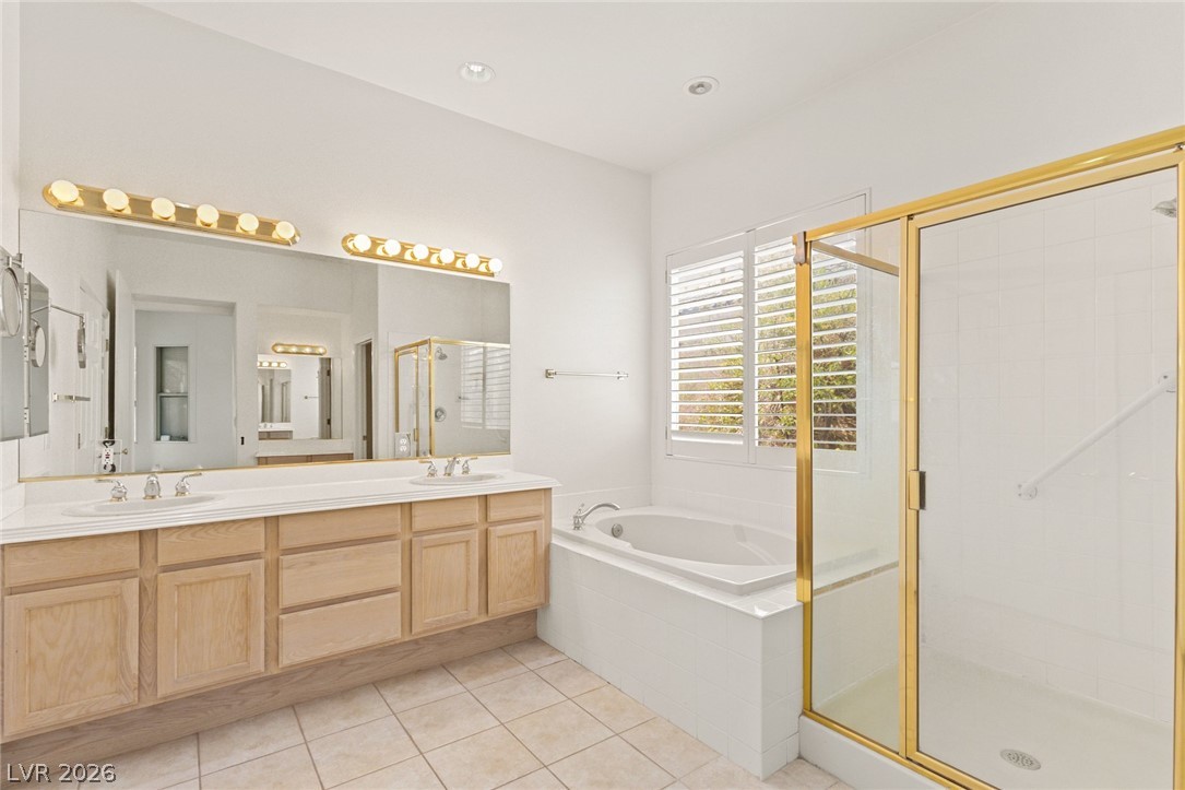 8312 Fullmoon Maple Avenue Las Vegas NV 89117