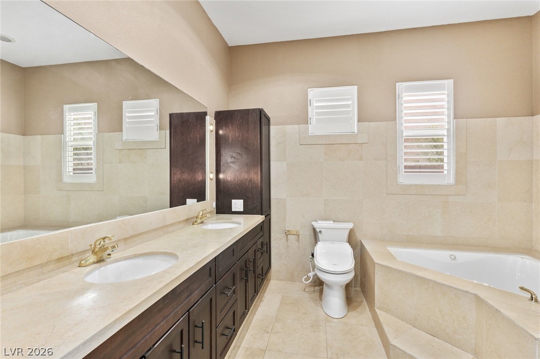 8312 Fullmoon Maple Avenue Las Vegas NV 89117