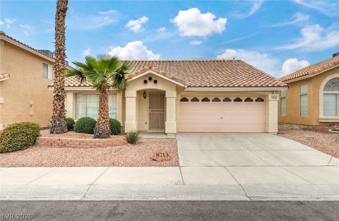 8713 Blazing Saddle Avenue Las Vegas NV 89129