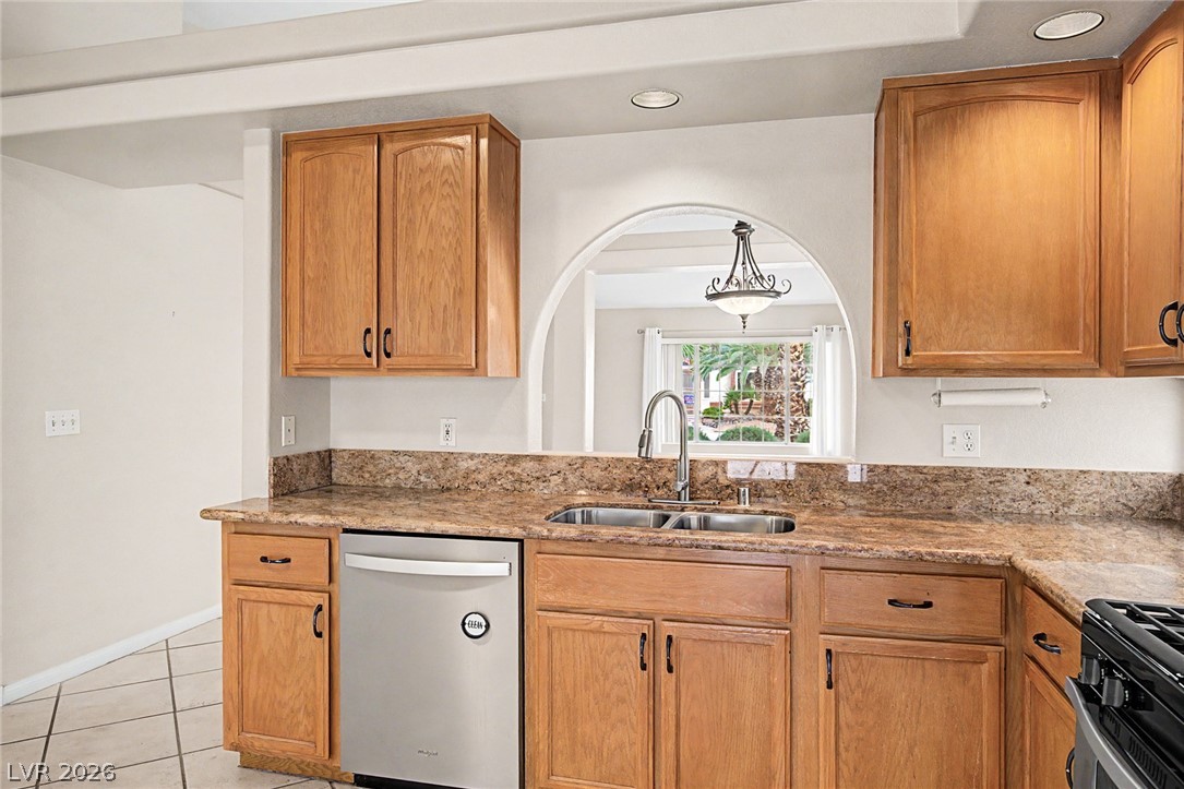 8713 Blazing Saddle Avenue Las Vegas NV 89129