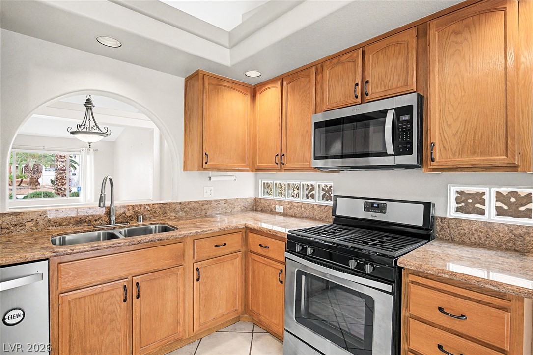 8713 Blazing Saddle Avenue Las Vegas NV 89129