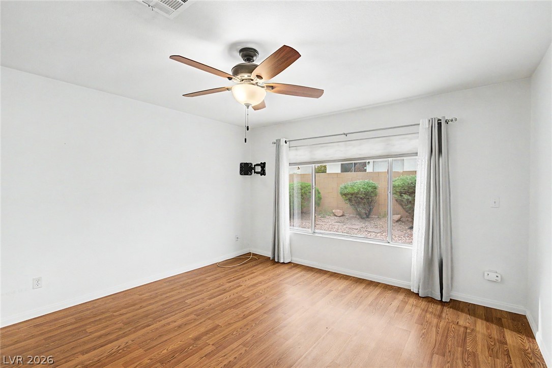 8713 Blazing Saddle Avenue Las Vegas NV 89129