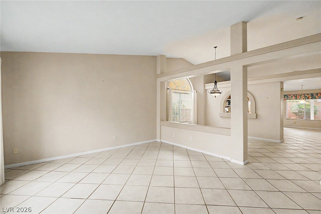 8713 Blazing Saddle Avenue Las Vegas NV 89129