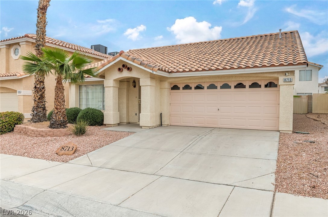 8713 Blazing Saddle Avenue Las Vegas NV 89129