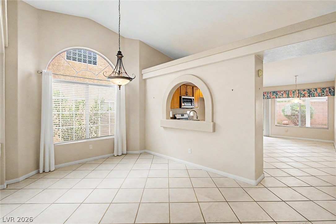 8713 Blazing Saddle Avenue Las Vegas NV 89129