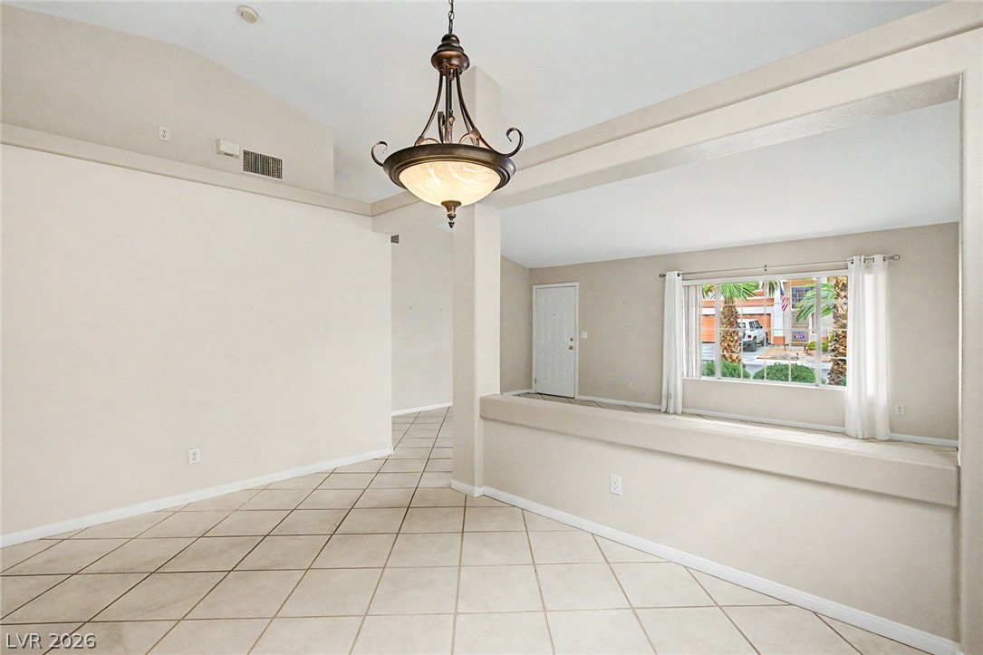 8713 Blazing Saddle Avenue Las Vegas NV 89129