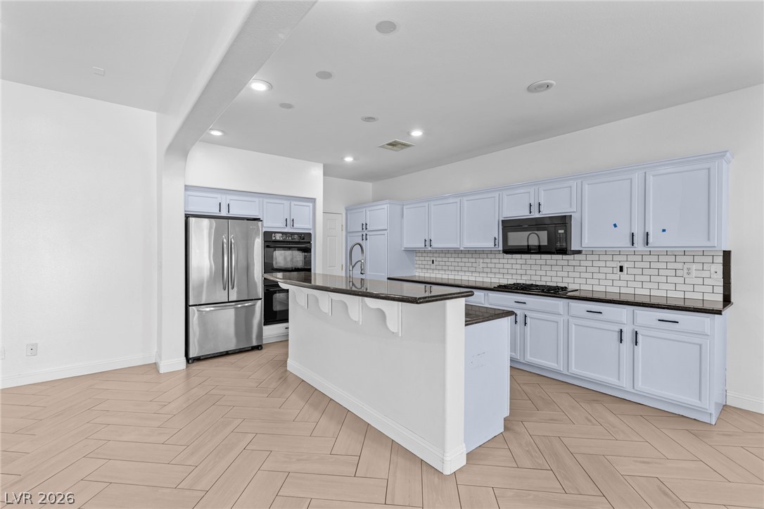 7621 Chase Hallow Street Las Vegas NV 89149