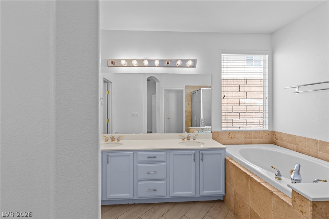 7621 Chase Hallow Street Las Vegas NV 89149