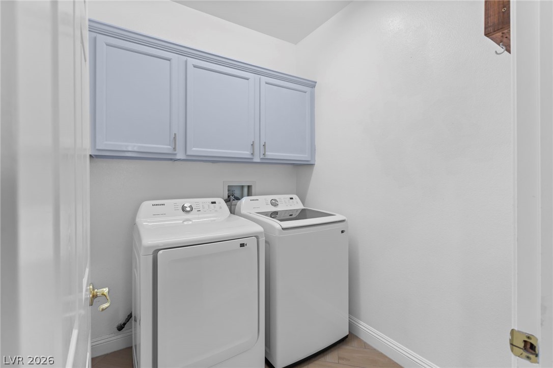 7621 Chase Hallow Street Las Vegas NV 89149