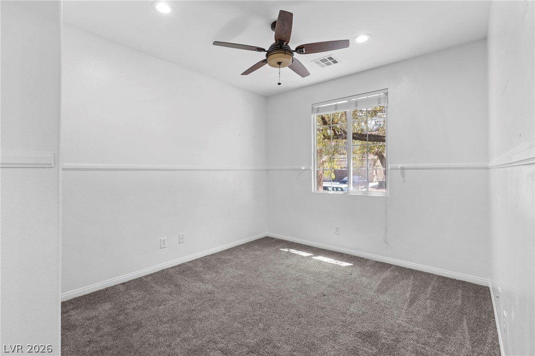 7621 Chase Hallow Street Las Vegas NV 89149