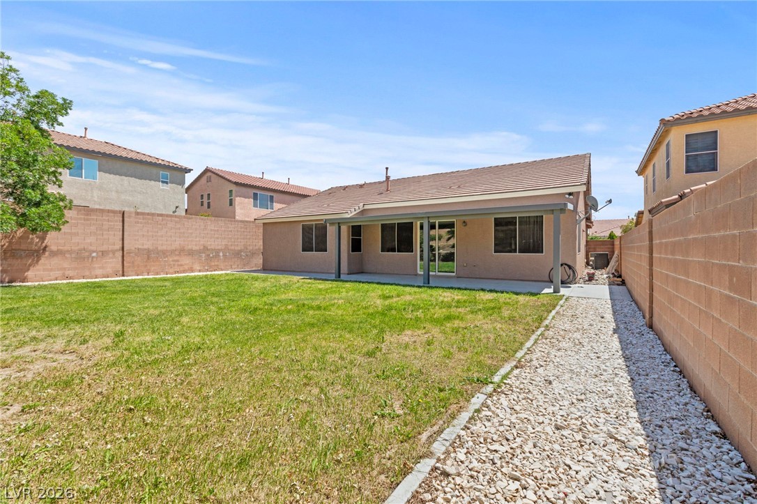 7621 Chase Hallow Street Las Vegas NV 89149