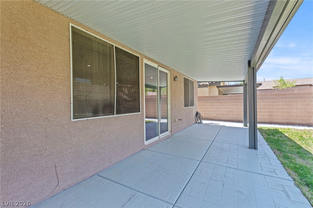 7621 Chase Hallow Street Las Vegas NV 89149