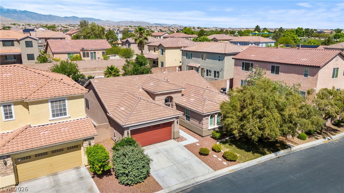 7621 Chase Hallow Street Las Vegas NV 89149
