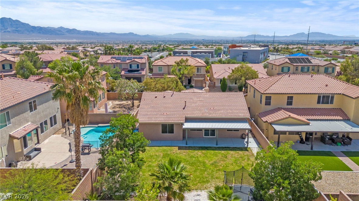 7621 Chase Hallow Street Las Vegas NV 89149