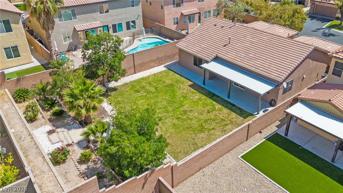 7621 Chase Hallow Street Las Vegas NV 89149