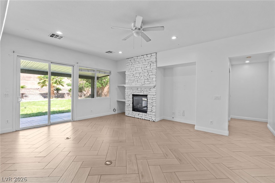 7621 Chase Hallow Street Las Vegas NV 89149