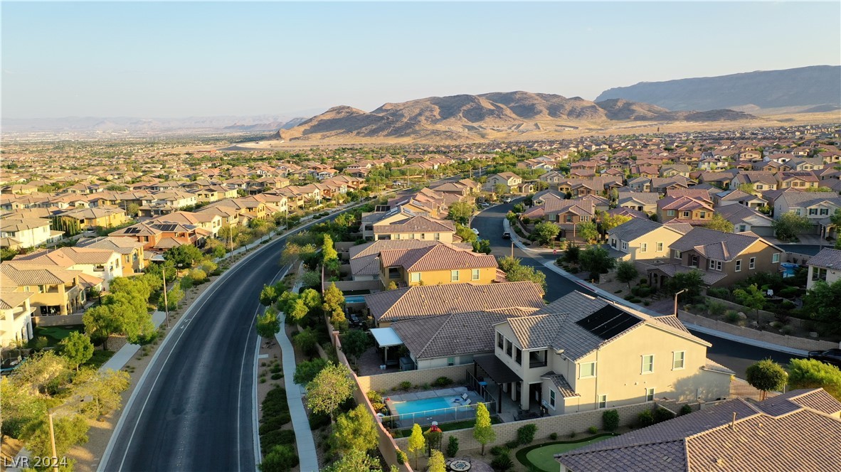 426 Port Reggio Street Las Vegas NV 89138