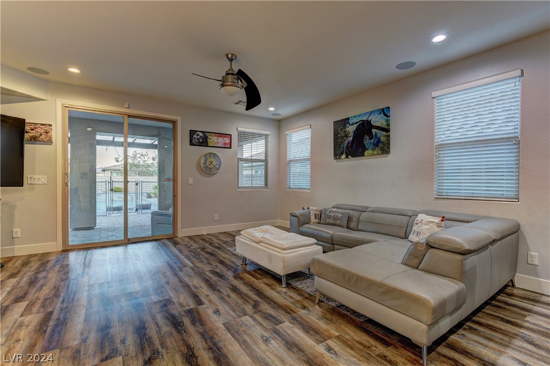 426 Port Reggio Street Las Vegas NV 89138