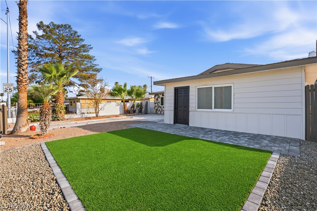 3629 Florrie Avenue Las Vegas NV 89121