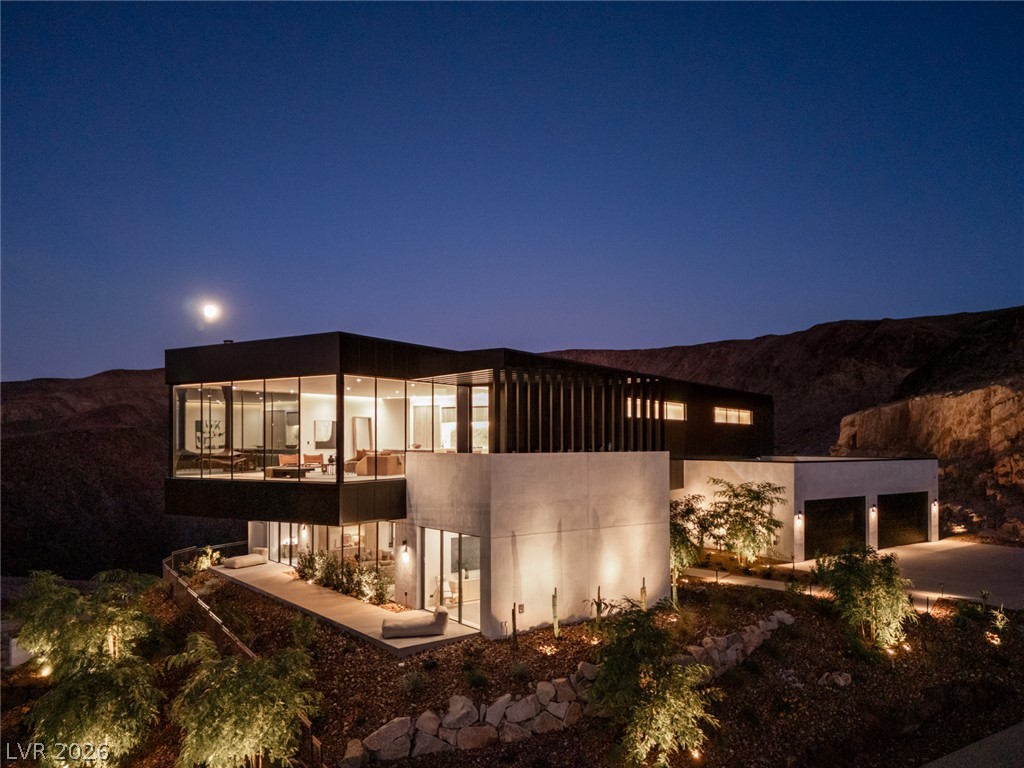 11 Chisel Crest Court Henderson NV 89012