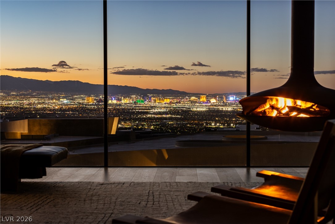 11 Chisel Crest Court Henderson NV 89012