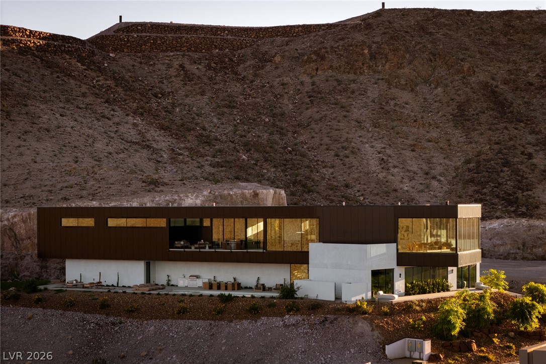 11 Chisel Crest Court Henderson NV 89012
