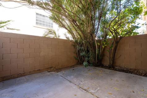 9672 Gunsmith Drive Las Vegas NV 89123
