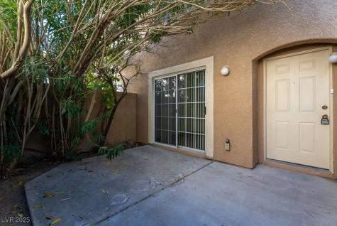 9672 Gunsmith Drive Las Vegas NV 89123