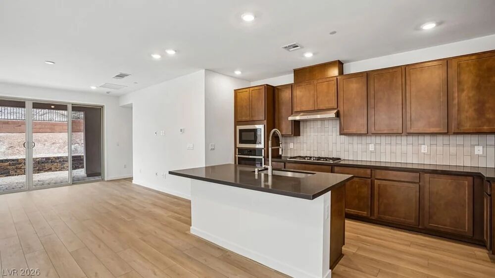 42 Via Montoro Henderson NV 89011