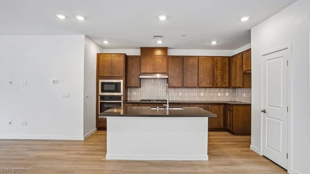 42 Via Montoro Henderson NV 89011
