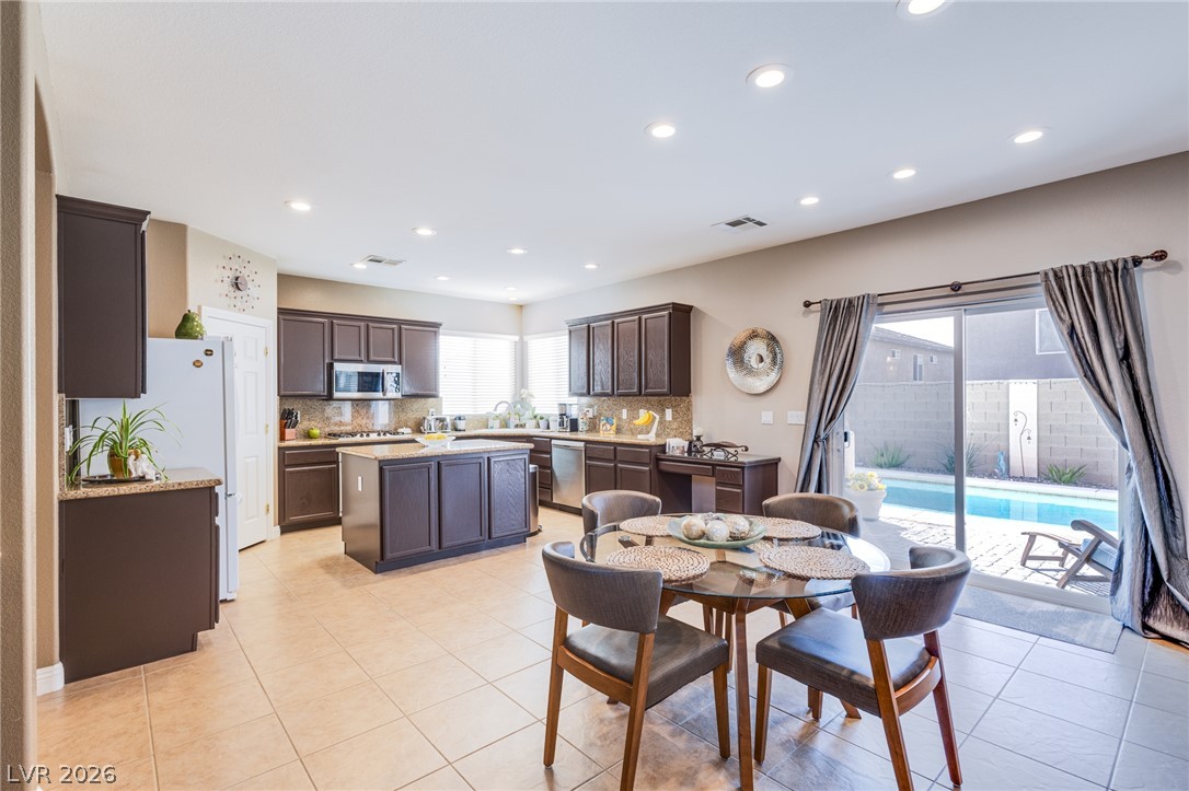 10067 Cranbrook Falls Court Las Vegas NV 89148