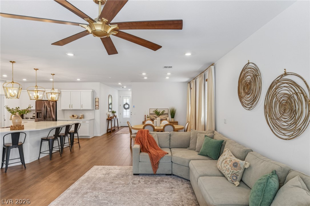 6525 Twin Brooks Avenue Las Vegas NV 89139